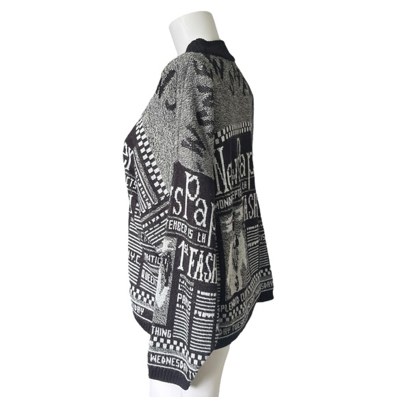 Vintage Newspaper Print Pullover Sweater Crew Neck Metallic Lurex Black White - Picture 3 of 8